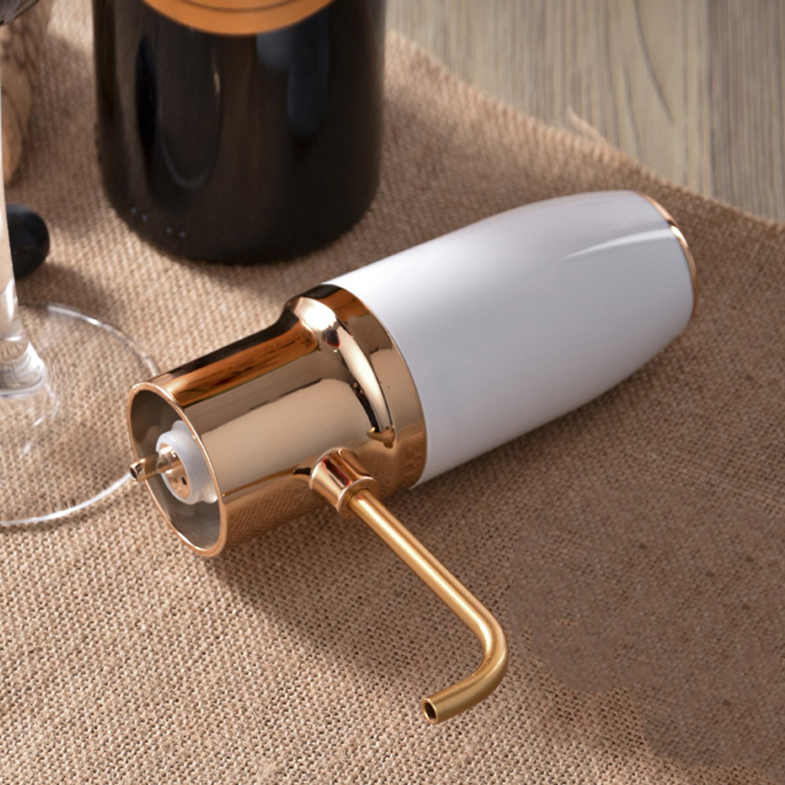 Electric Wine Decanter Fast And Intelligent - Bellarte Enchanté Electric Wine Decanter Fast And Intelligent